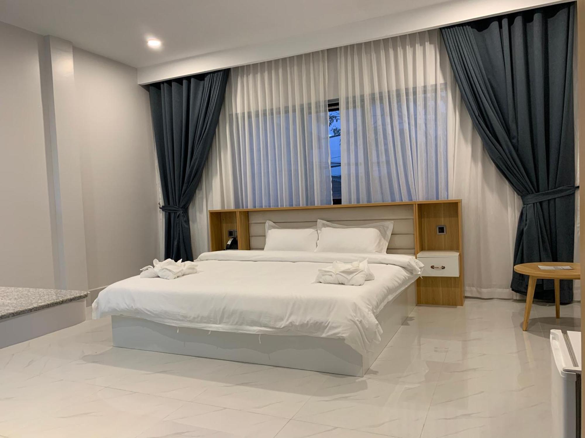 Nico'S Hotel And Skybar Siem Reap Exterior photo